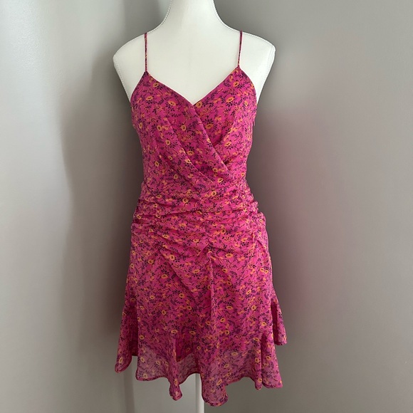 All in Favor Dresses & Skirts - All in Favor NEW Floral Mini Dress